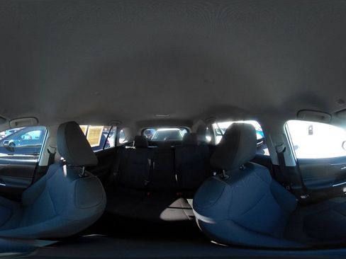 Used 2025 Toyota RAV4 XLE image 42