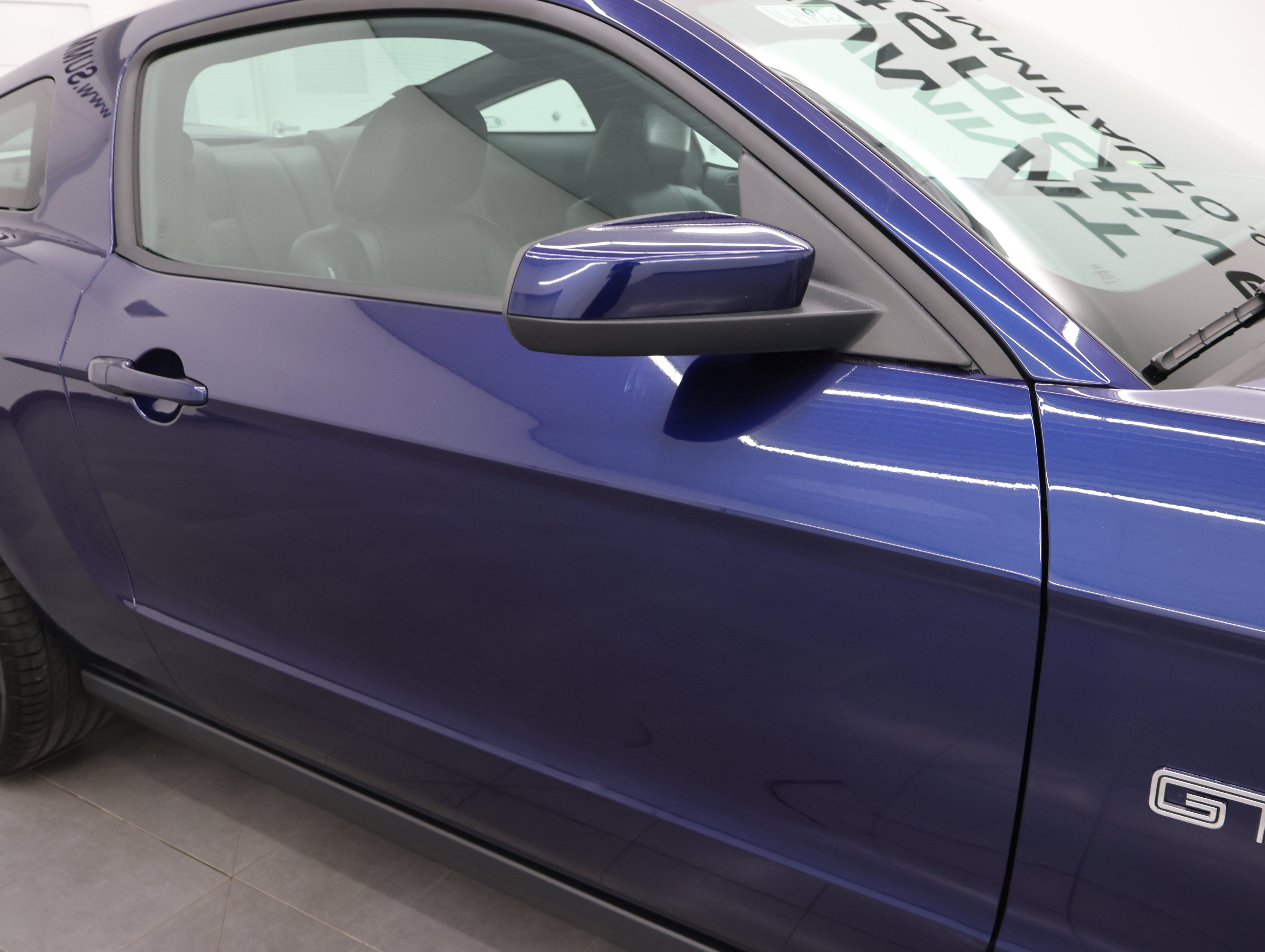 Used 2010 Ford Mustang GT RWD image 23