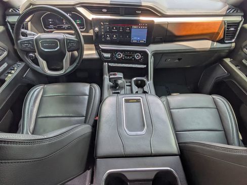 Used 2022 GMC Sierra 1500 Denali RWD image 14