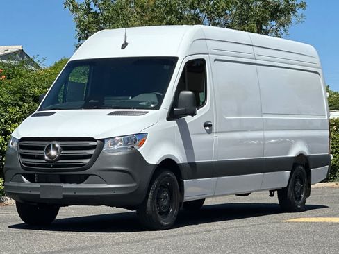 New 2026 Mercedes-Benz Sprinter 2500 image 7