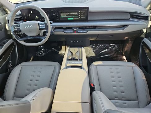 Used 2024 Kia EV9 Wind image 15