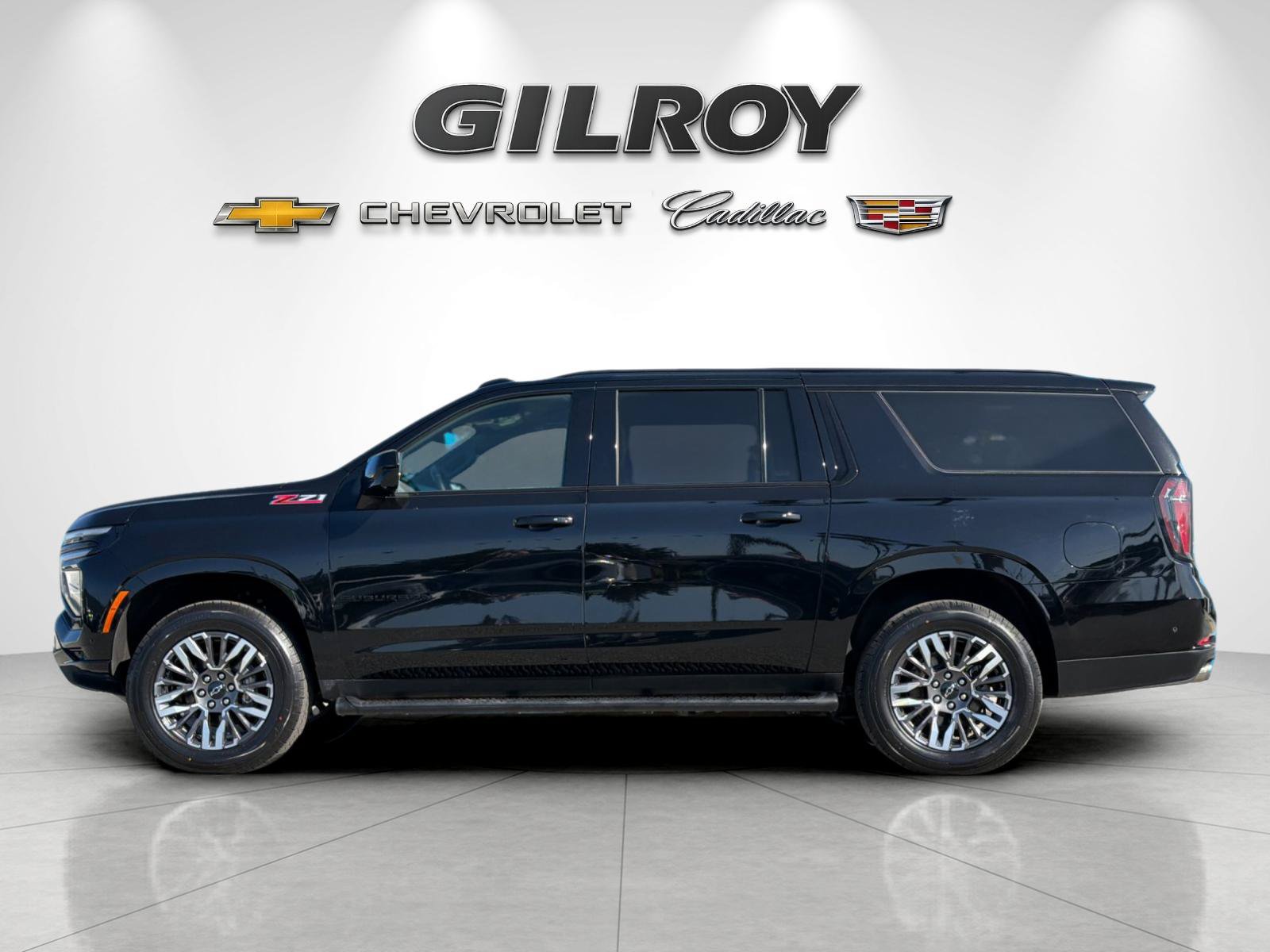 Used 2025 Chevrolet Suburban Z71 AWD/4WD image 6