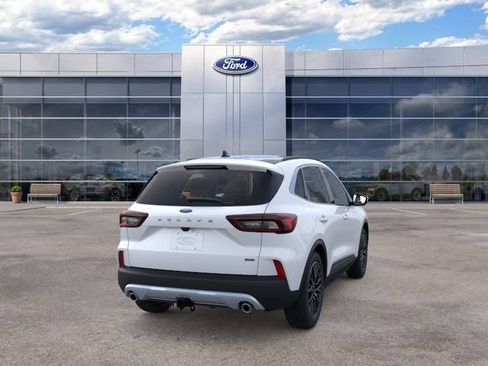 New 2025 Ford Escape SE w/ PHEV Premium Package FWD image 8