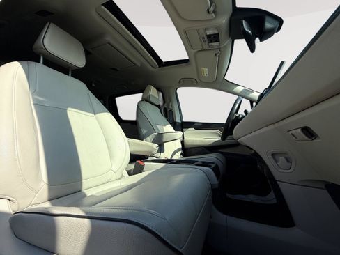 Used 2025 Honda Odyssey Touring image 23