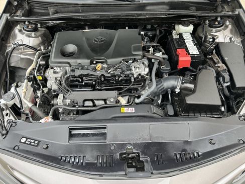 Certified 2024 Toyota Camry SE FWD image 9