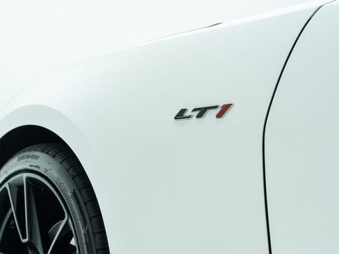 Used 2020 Chevrolet Camaro LT w/ Technology Package RWD image 22