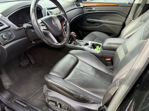 Used 2013 Cadillac SRX Luxury image 8