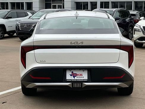 Used 2025 Kia K4 FWD image 5