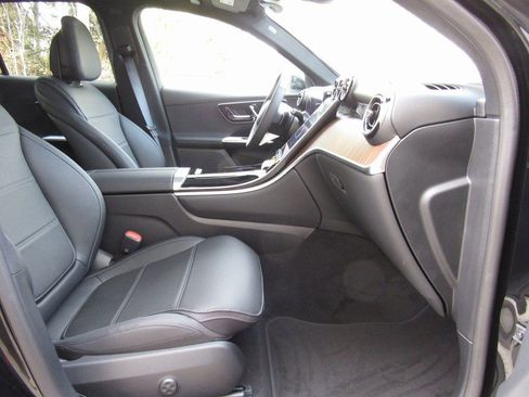 New 2026 Mercedes-Benz GLC 300 4MATIC image 18