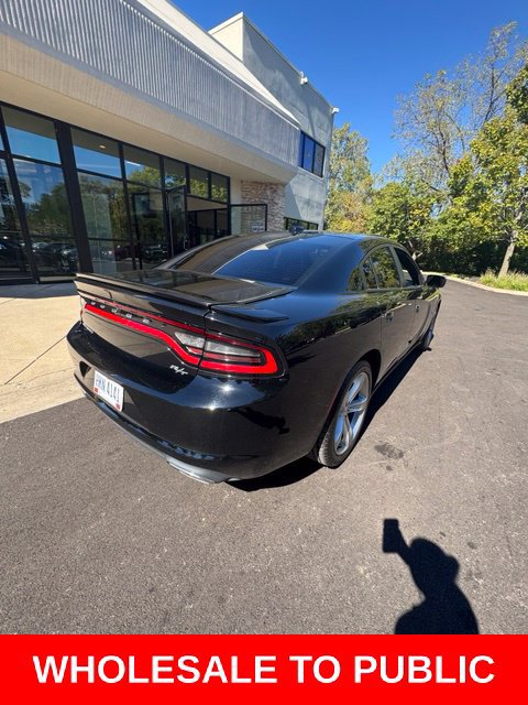 Used 2016 Dodge Charger R/T w/ Navigation & Travel Group RWD image 4