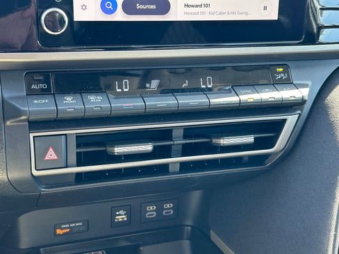 Certified 2025 Toyota Camry LE FWD image 29