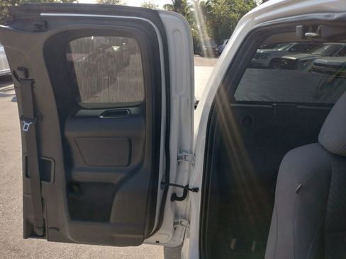 Used 2020 Toyota Tacoma SR RWD image 16