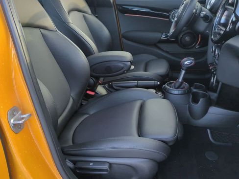 Used 2017 MINI Cooper S image 22