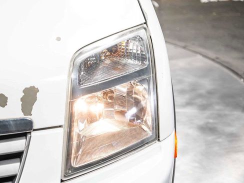 Used 2012 Ford Transit Connect XLT Premium image 8