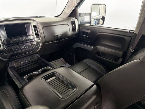 Used 2016 Chevrolet Silverado 2500 LTZ image 20