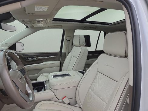 Used 2023 GMC Yukon Denali w/ Denali Reserve Package image 14
