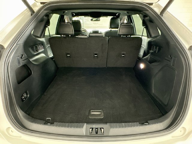 Used 2023 Ford Edge ST AWD/4WD image 26