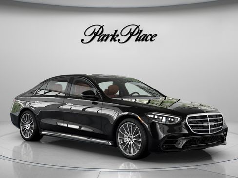 New 2026 Mercedes-Benz S 580 4MATIC Sedan image 32