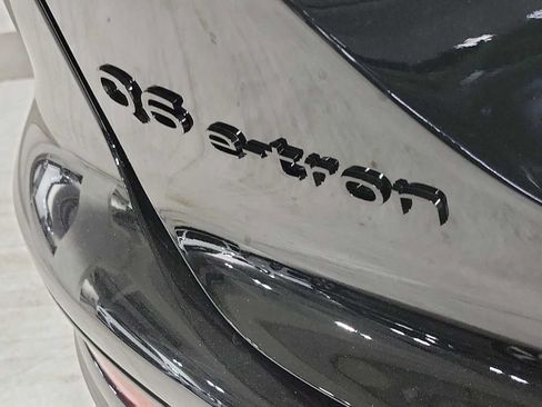 New 2027 Audi Q6 e-tron Premium Plus AWD/4WD image 9