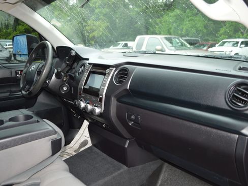 Used 2014 Toyota Tundra SR AWD/4WD image 23