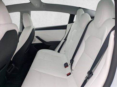 Used 2025 Tesla Model 3 Long Range image 14
