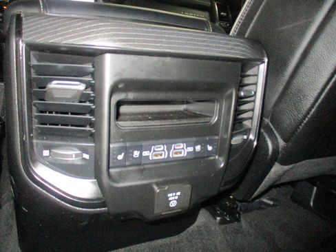 Used 2023 RAM 1500 Limited AWD/4WD image 24