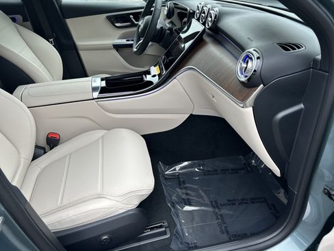 New 2026 Mercedes-Benz GLC 300 image 43