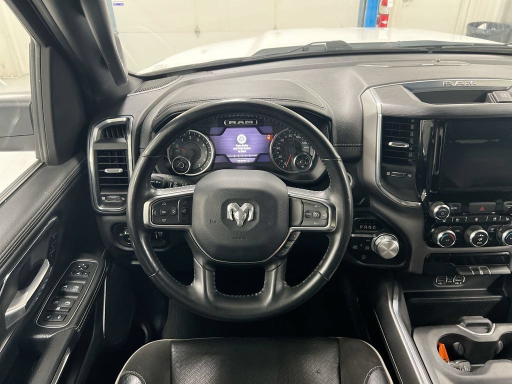 Used 2024 RAM 1500 Laramie AWD/4WD image 11
