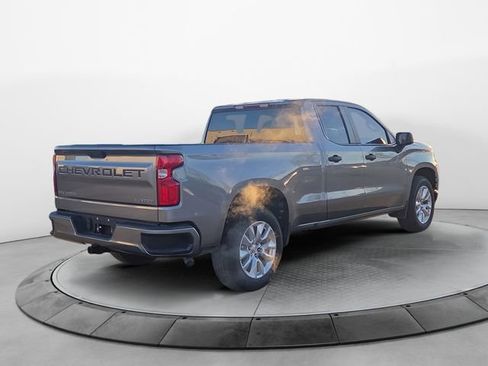 Used 2021 Chevrolet Silverado 1500 Custom image 5