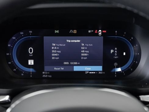 Used 2024 Volvo S60 B5 Plus image 13