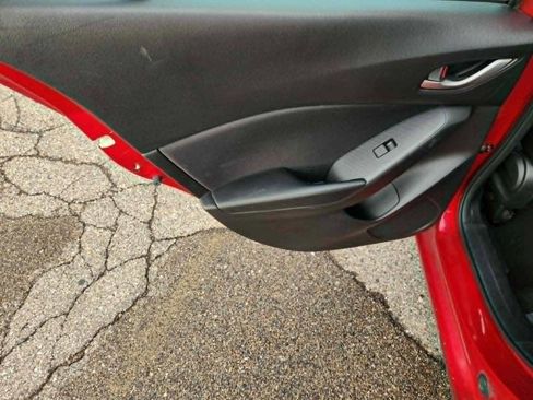 Used 2015 MAZDA MAZDA3 i Sport image 11