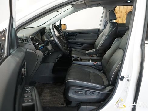 Used 2023 Honda Odyssey Touring image 13