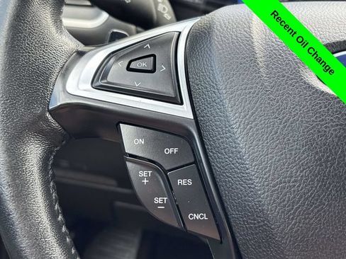 Used 2020 Ford Edge SEL w/ Cold Weather Package AWD/4WD image 12