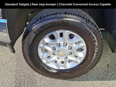 Used 2023 Chevrolet Silverado 3500 LT w/ Snow Plow Prep/Camper Package image 17
