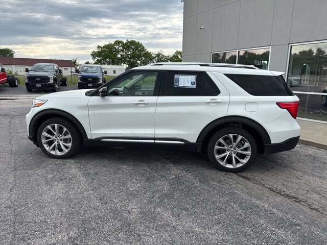 Used 2021 Ford Explorer Platinum w/ Equipment Group 601A AWD/4WD image 8