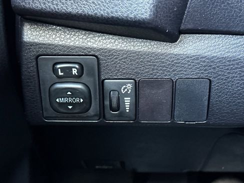 Used 2015 Toyota Corolla S image 29