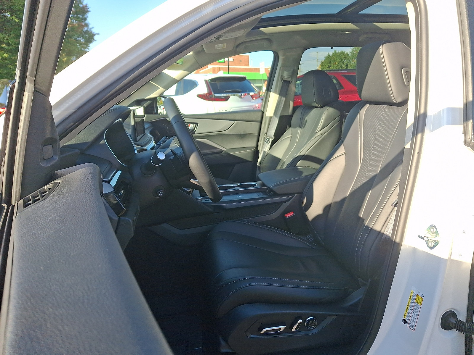 Certified 2026 Acura MDX w/ Technology Package FWD image 14
