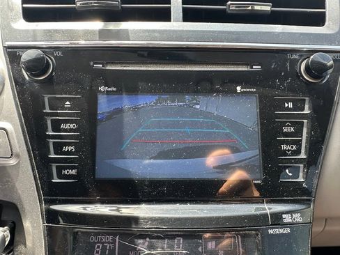 Used 2016 Toyota Prius V Three FWD image 10