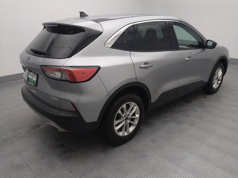 Used 2022 Ford Escape SE image 10