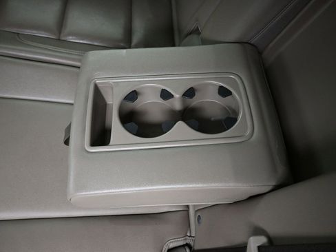 Used 2019 GMC Yukon SLT image 30