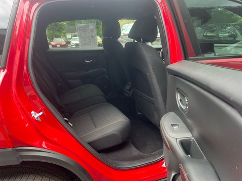 Used 2023 Honda HR-V Sport image 12