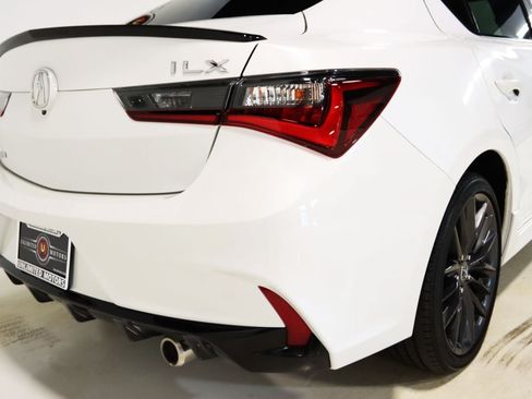 Used 2022 Acura ILX w/ Premium & A-SPEC Package FWD image 11