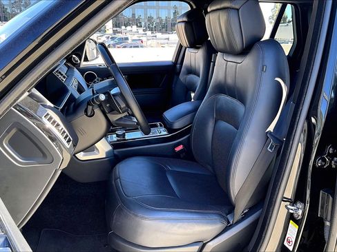 Used 2020 Land Rover Range Rover HSE image 19
