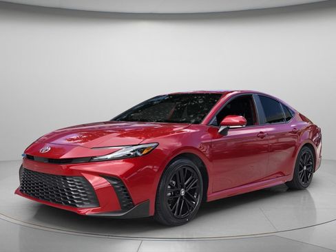 Used 2025 Toyota Camry SE w/ Multimedia Upgrade Package FWD image 9