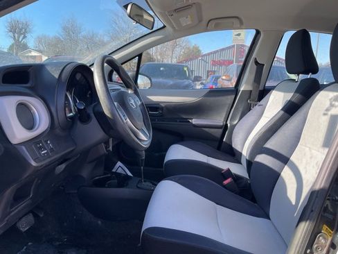 Used 2013 Toyota Yaris LE image 13