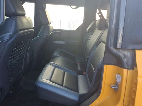 Used 2022 Ford Bronco Black Diamond w/ Sasquatch Package image 8