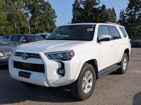 Certified 2024 Toyota 4Runner SR5 image 1