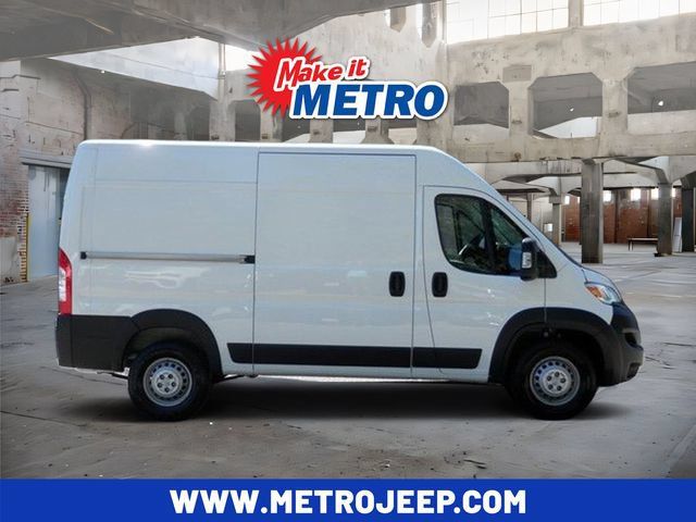 Used 2025 RAM ProMaster 2500 w/ Convenience Group FWD image 1