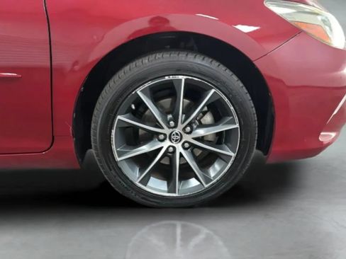 Used 2016 Toyota Camry XSE FWD image 25