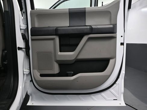 Used 2022 Ford F250 XL w/ Power Equipment Group image 40